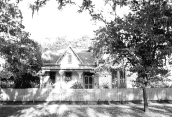 Bradford-Cobb House (19??)